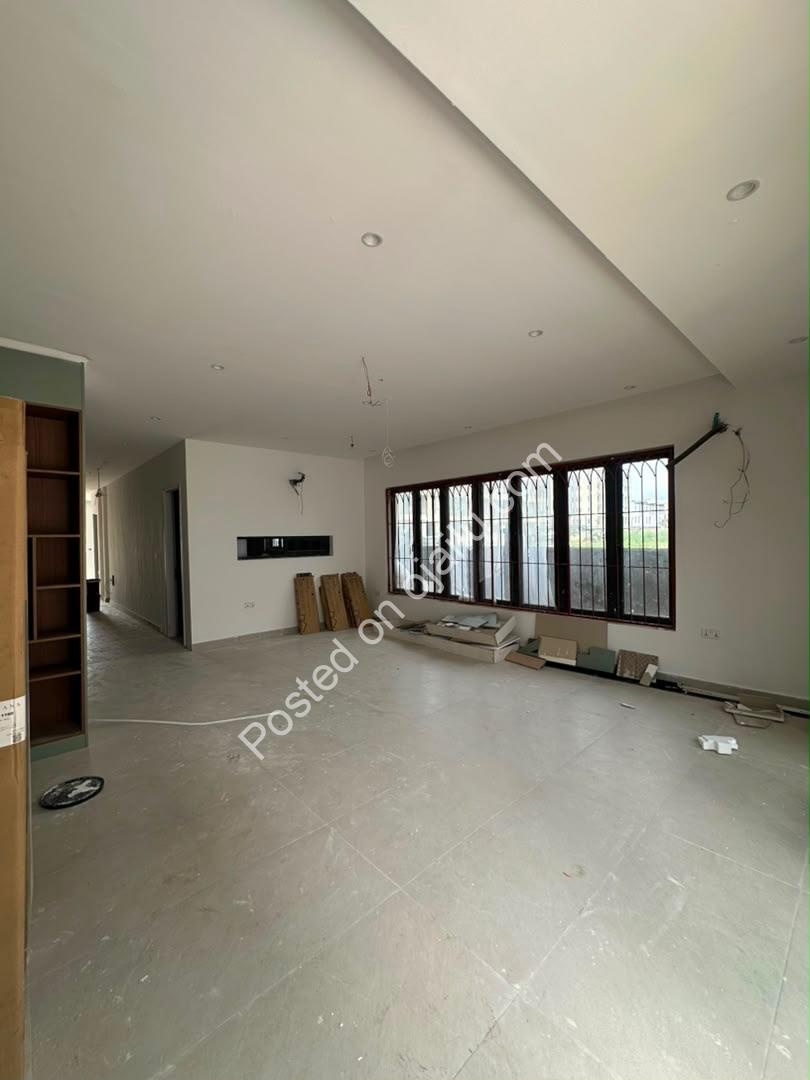 5-Bed Lekki Duplex w/ Pool & BQ – N550M