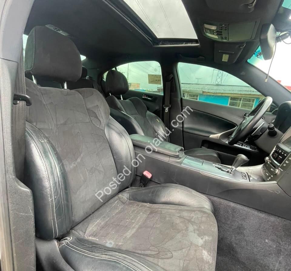 2010 Lexus IS250: Sport Luxury, Low Price!