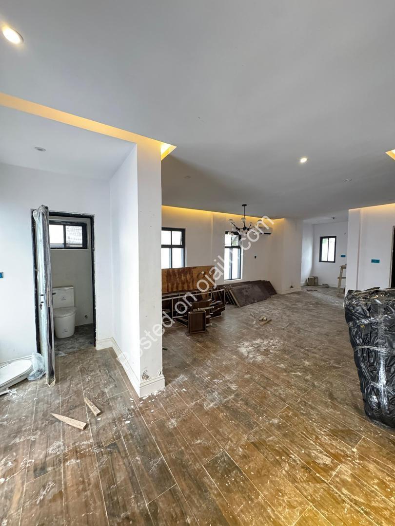 Your Private Island Oasis: 4BR Banana Island Duplex