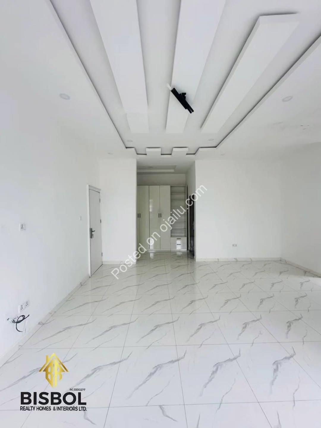 Move-in Ready! 4-Bed Semi-Detached Duplex, Ajah