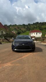 Toyota Corolla LE 2020: Pristine & Priced to Go