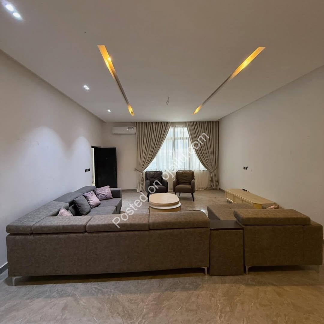 Stunning 3-Bed Guzape Apartment with Pool & Gym