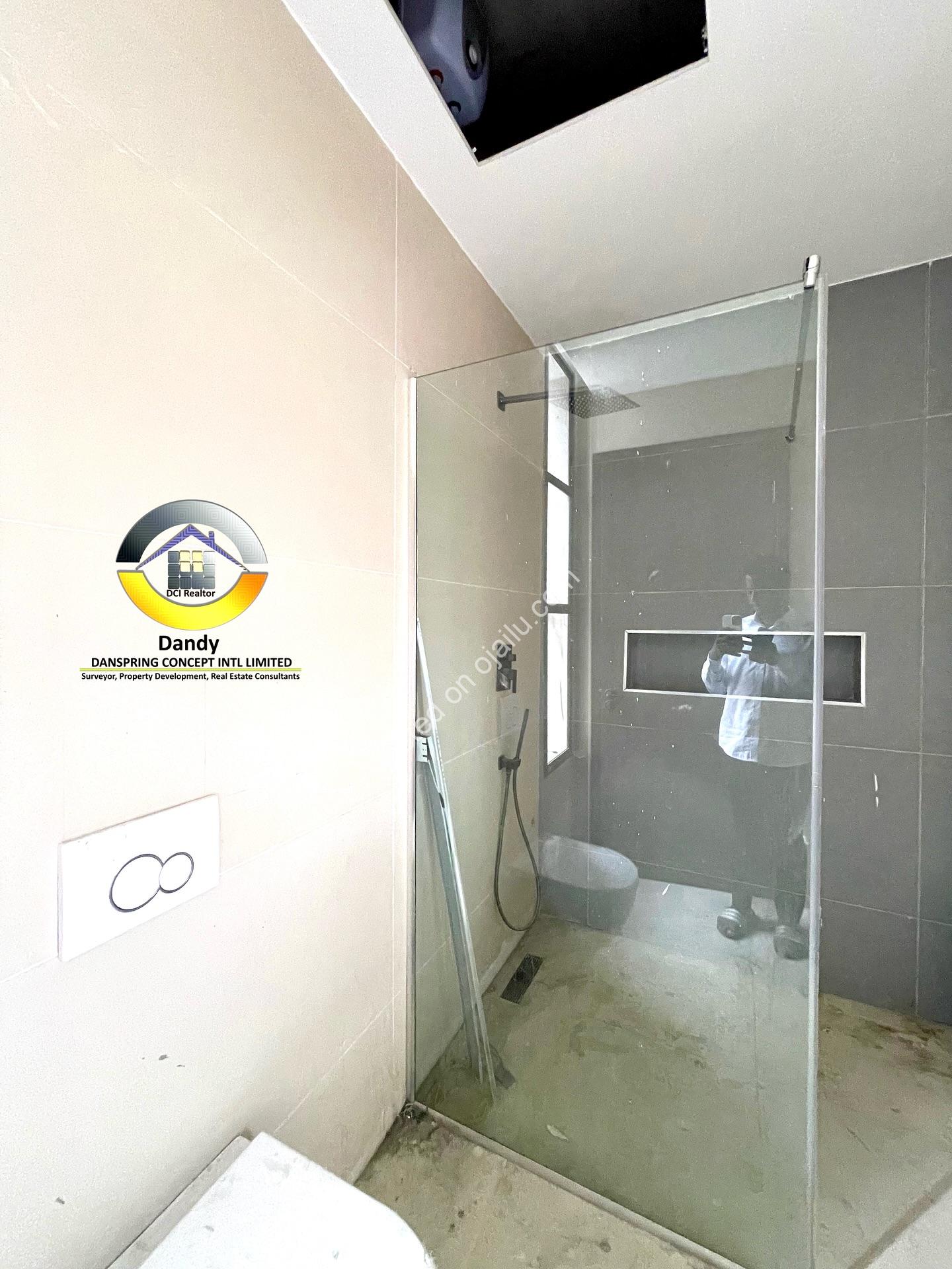 Stunning 2BR w/ Elevator & Bluetooth Speakers, Lekki Phase 1