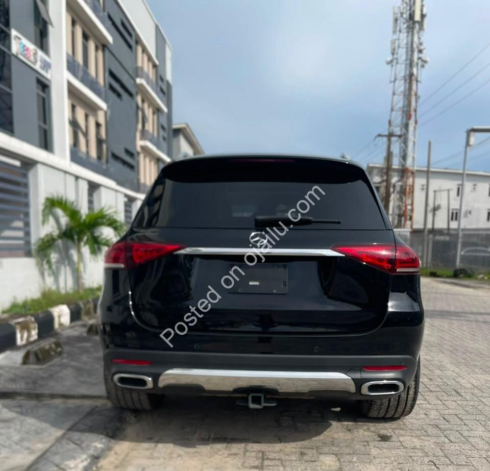 2021 Mercedes GLE350: Luxury, Panoramic Sunroof & 360° Camera – Drive Home Today!
