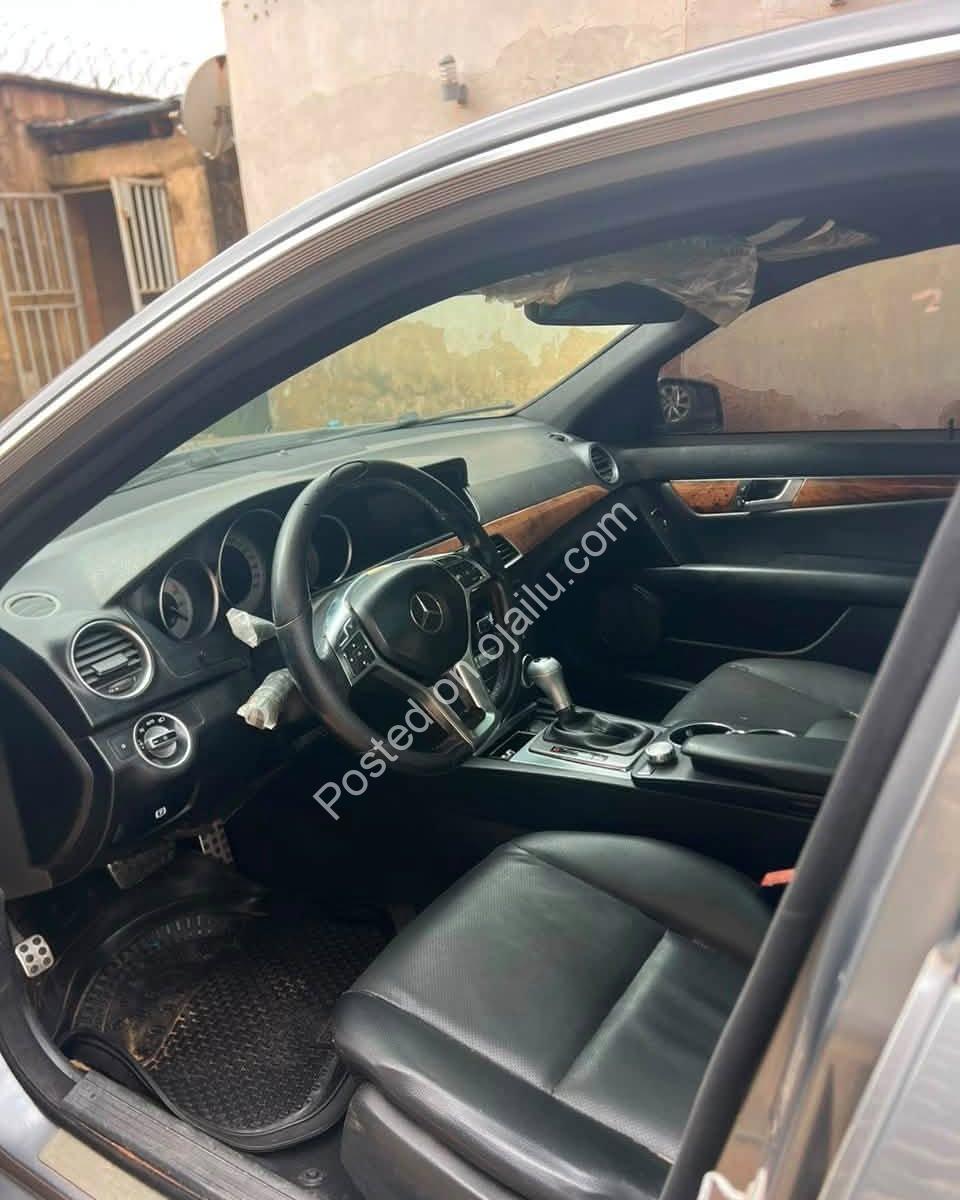 Distress Deal: 2013 Benz C300