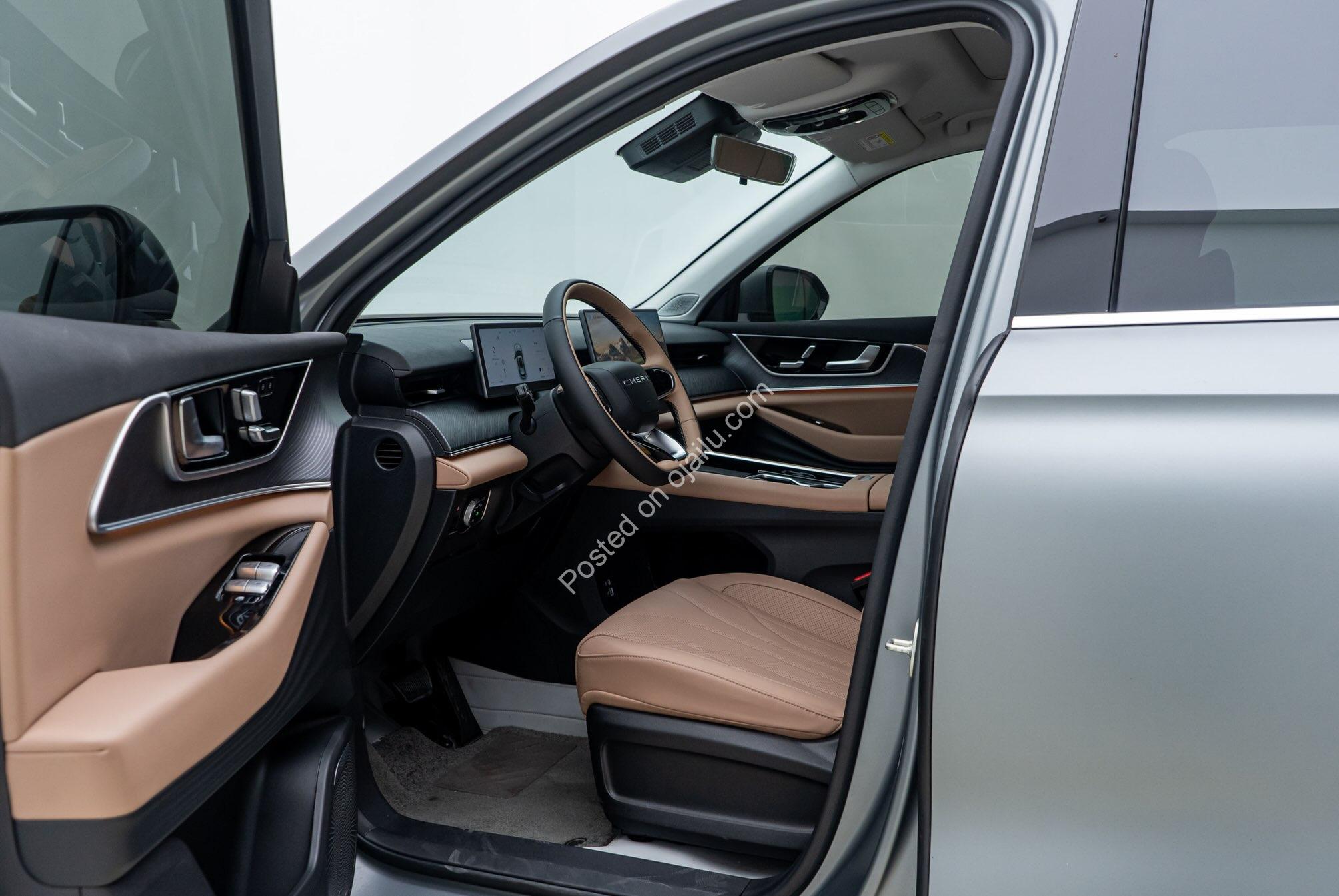 2025 Chery Tiggo 8L 2.0T 4WD – Rally Champion, 7-Seat Power!