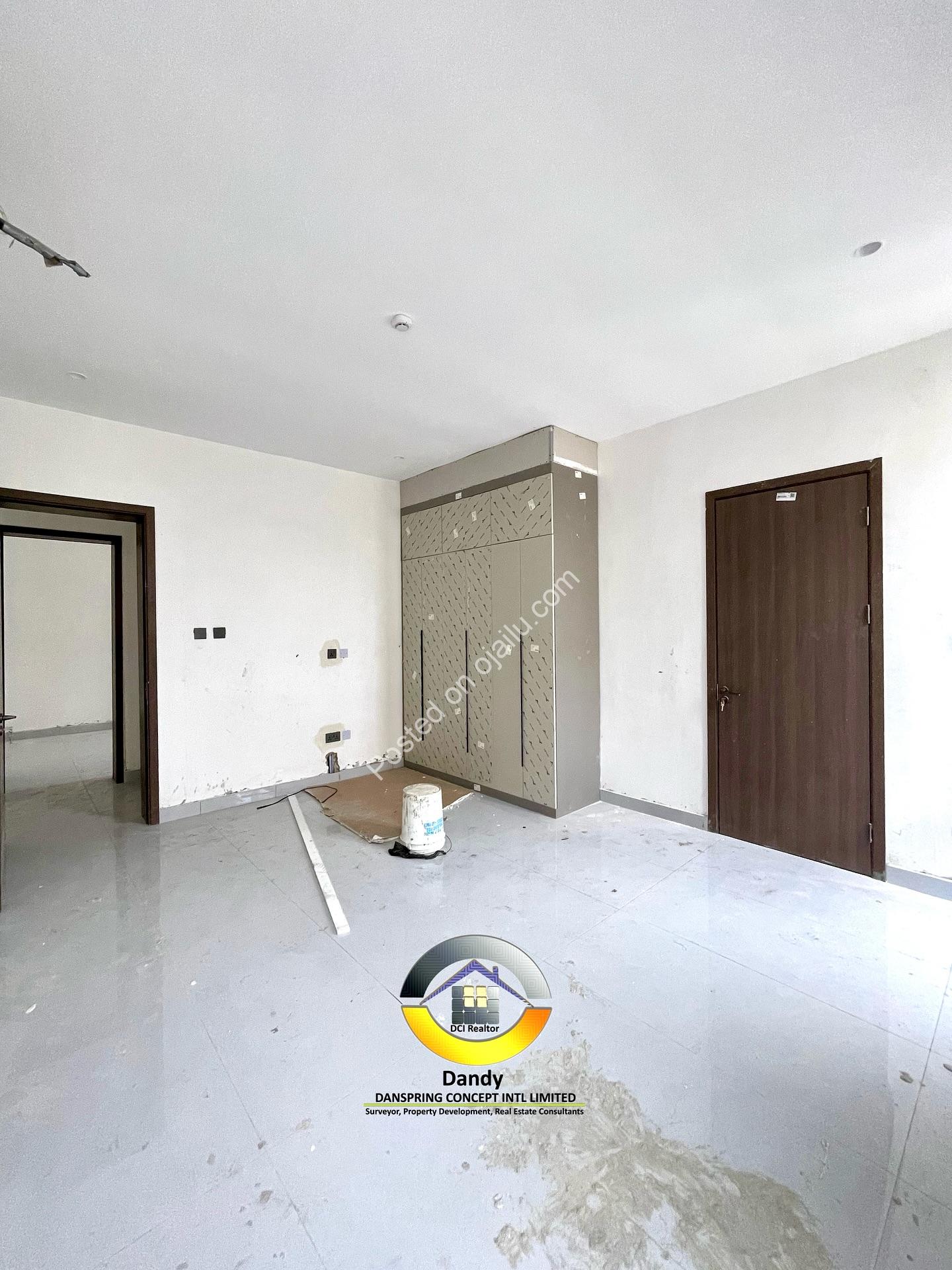 Stunning 2BR w/ Elevator & Bluetooth Speakers, Lekki Phase 1