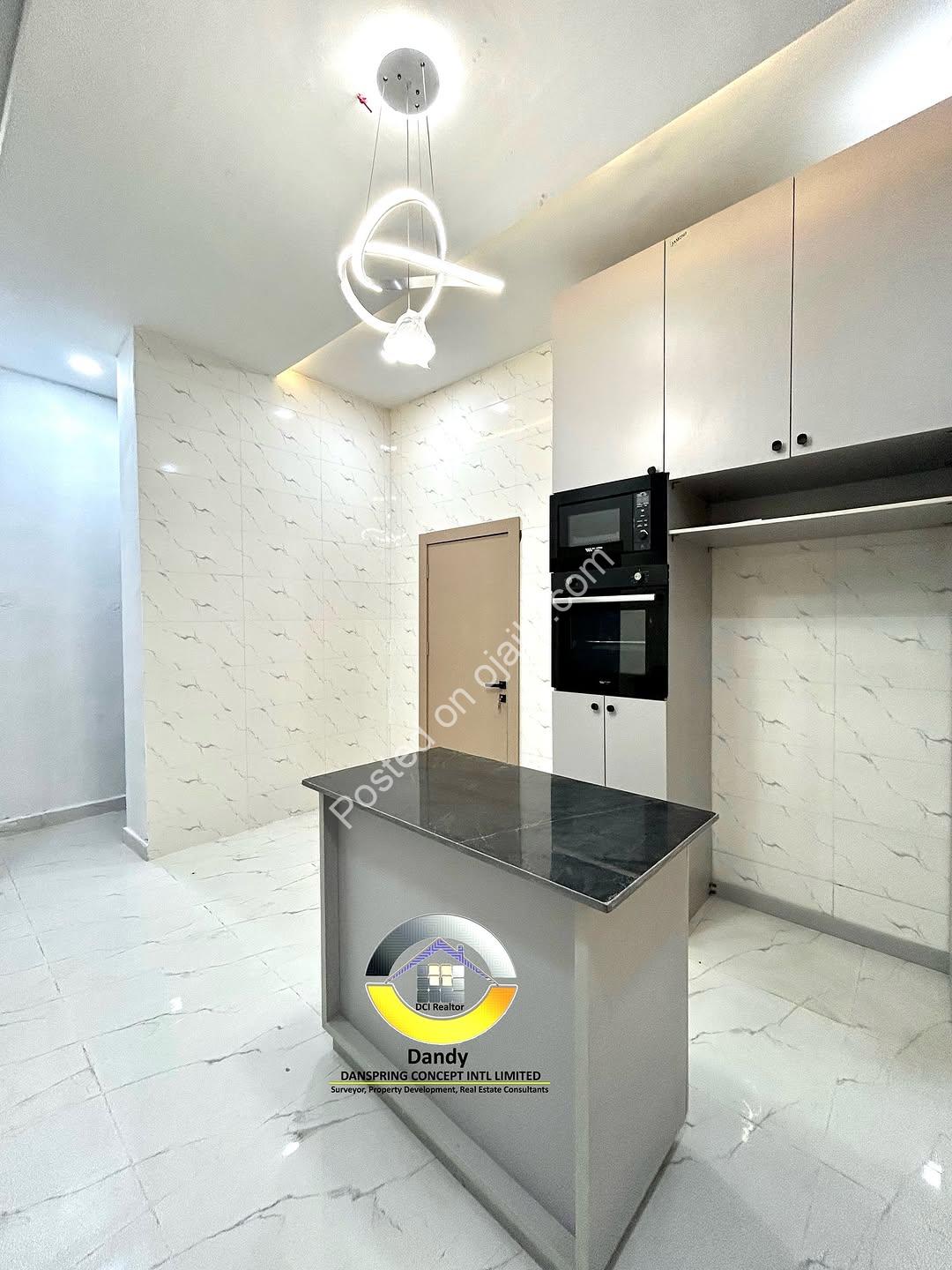 Your Dream Home Awaits: 4BR Duplex with Pool in Sangotedo