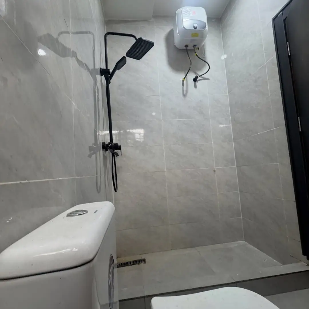 4BR Ensuite Bungalow with High-End Finishes
