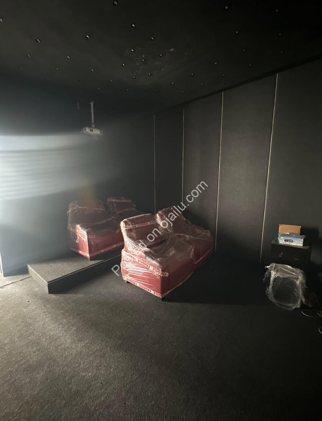 Your private cinema & pool oasis in Ajah