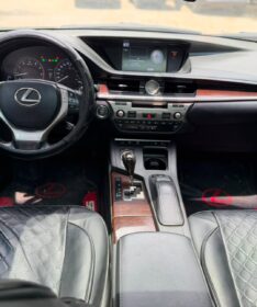 2013 Lexus ES350: 2016 Upgraded Luxury—Drive in Style!