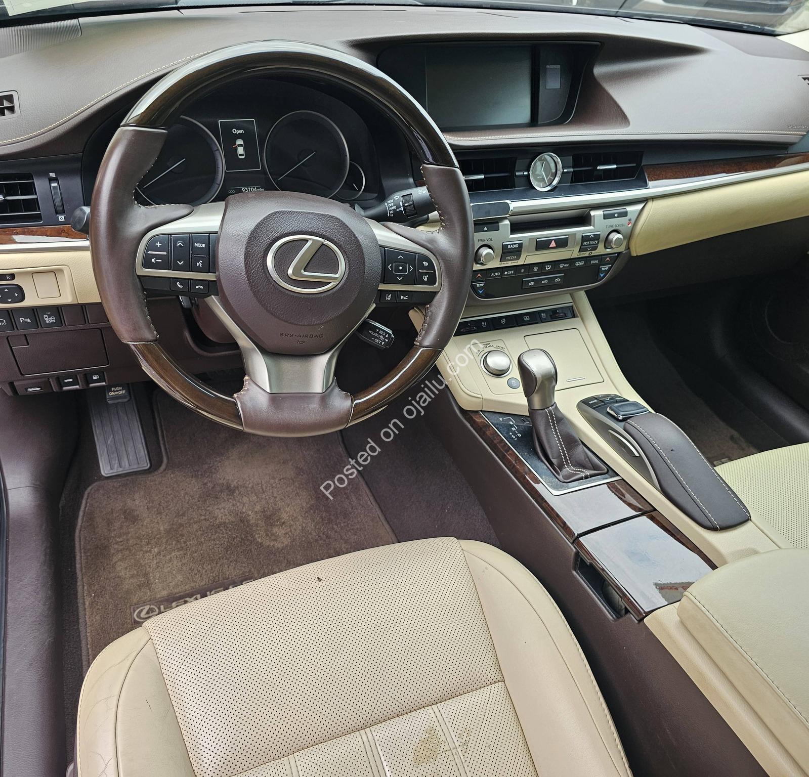 2017 Lexus ES 350: Accident-Free, 2026 Duty – 26M Only
