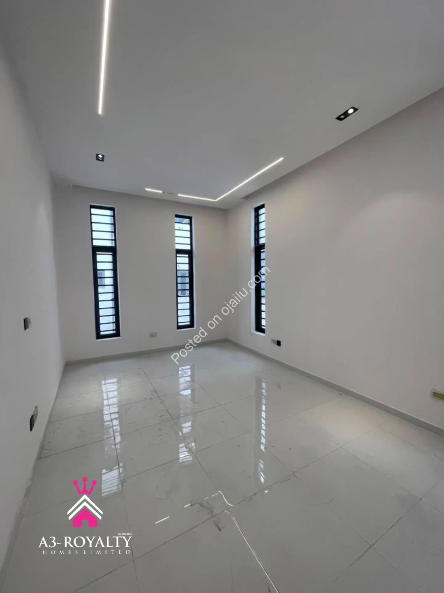 Move-In Ready: 5BR VGC Duplex with Pool & Jacuzzi