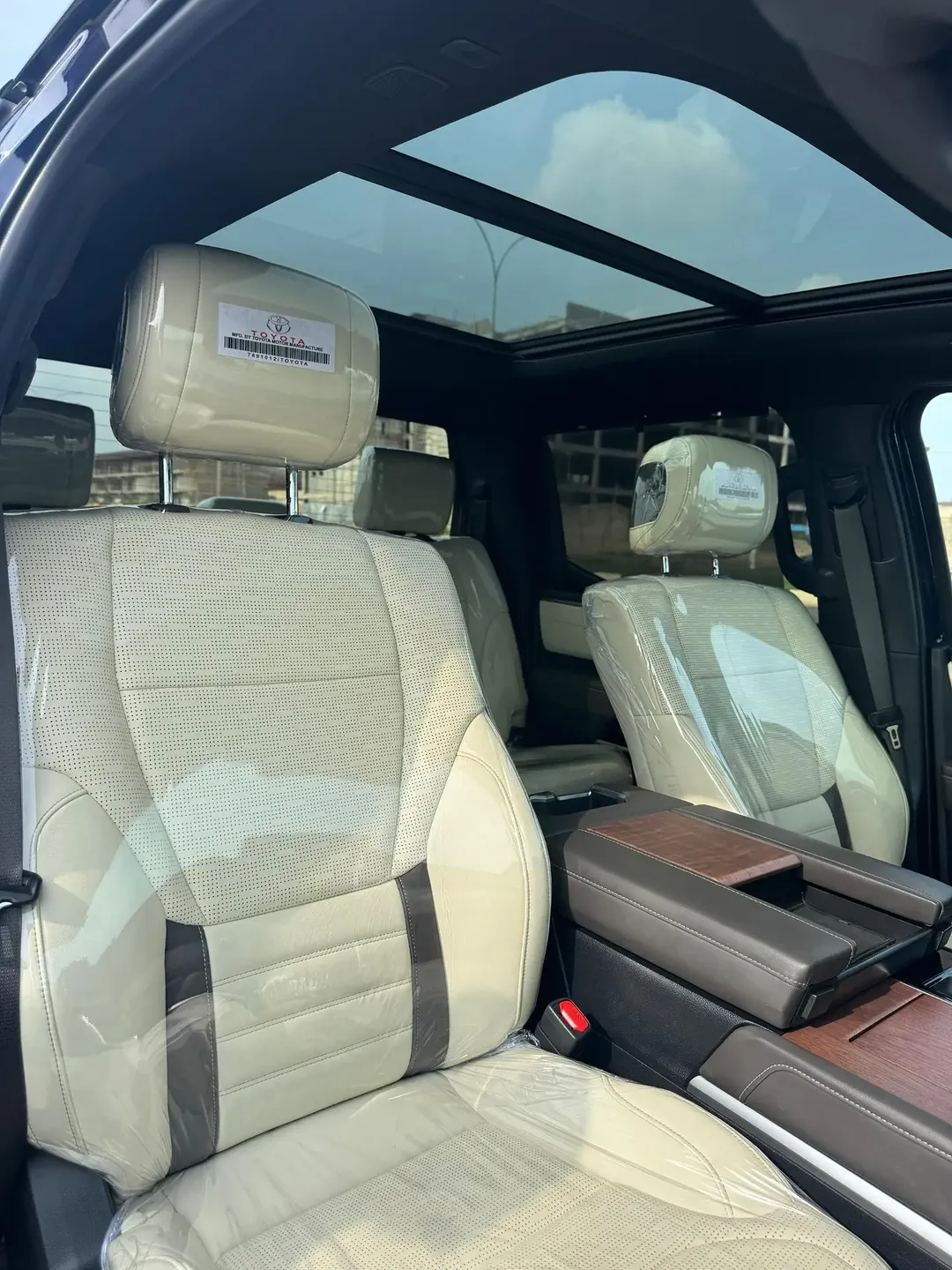 Toyota Tundra 4×4: Full Option, Original Duty 2022