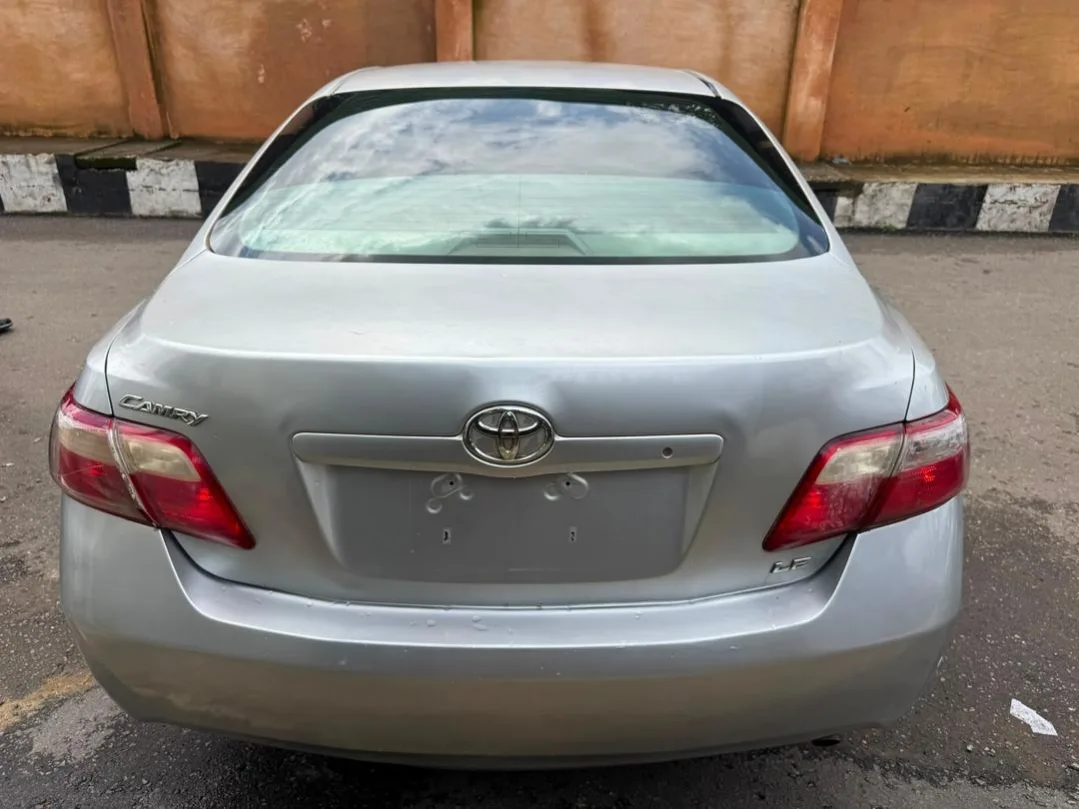 2008 Camry: Bulletproof Engine & Ice-Cold AC!