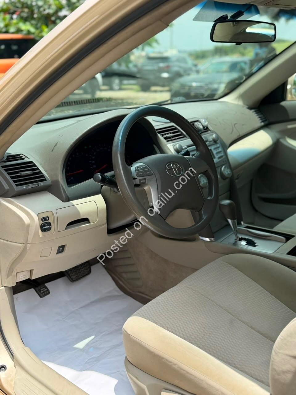2010 Toyota Camry LE – Pristine & Import-Ready