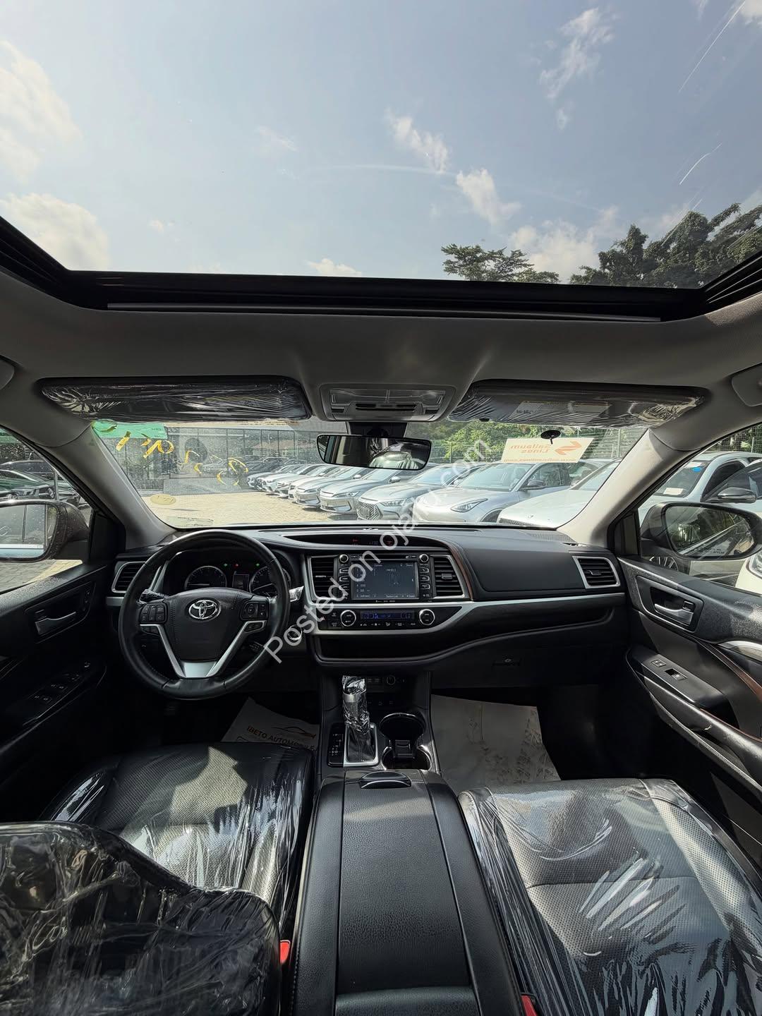 2018 Toyota Highlander Limited – Immaculate & Duty-Paid