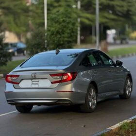 2020 Honda Accord: Turbo Luxury