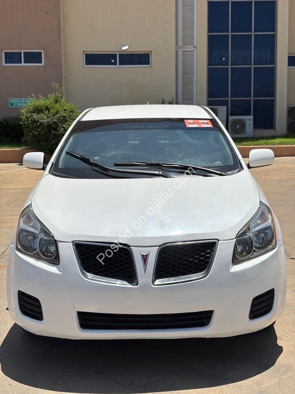 2009 Pontiac Vibe – Mint Condition, Just Buy & Fly!