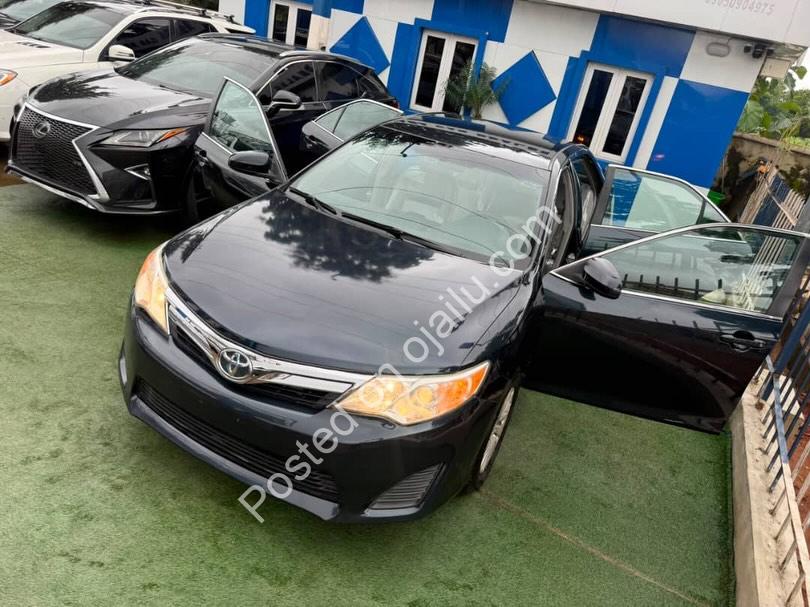 Clean 2014 Toyota Camry LE – Low Mileage, Top Grade!