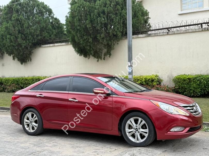 Red-Hot Hyundai Sonata – Smooth, Sharp & Turn-Key Ready!