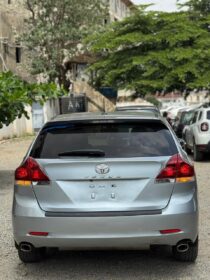 2016 Toyota Venza LE – Genuine Duty