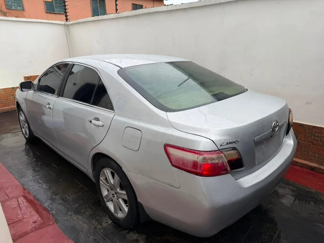 Clean   2008 Camry: V4 Power, Original Body