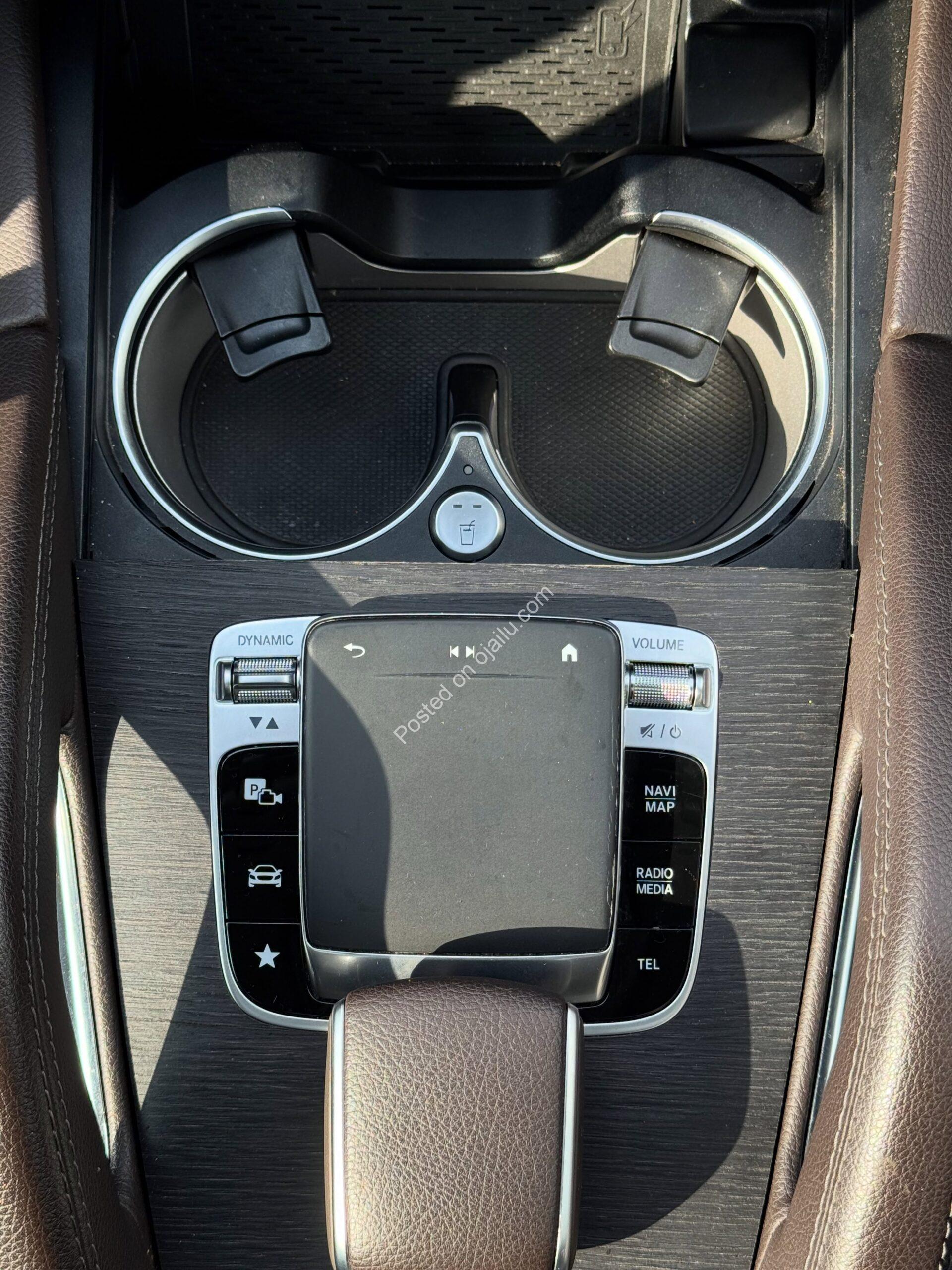 2020 GLE350: Premium Blue & Brown, Burmester Sound