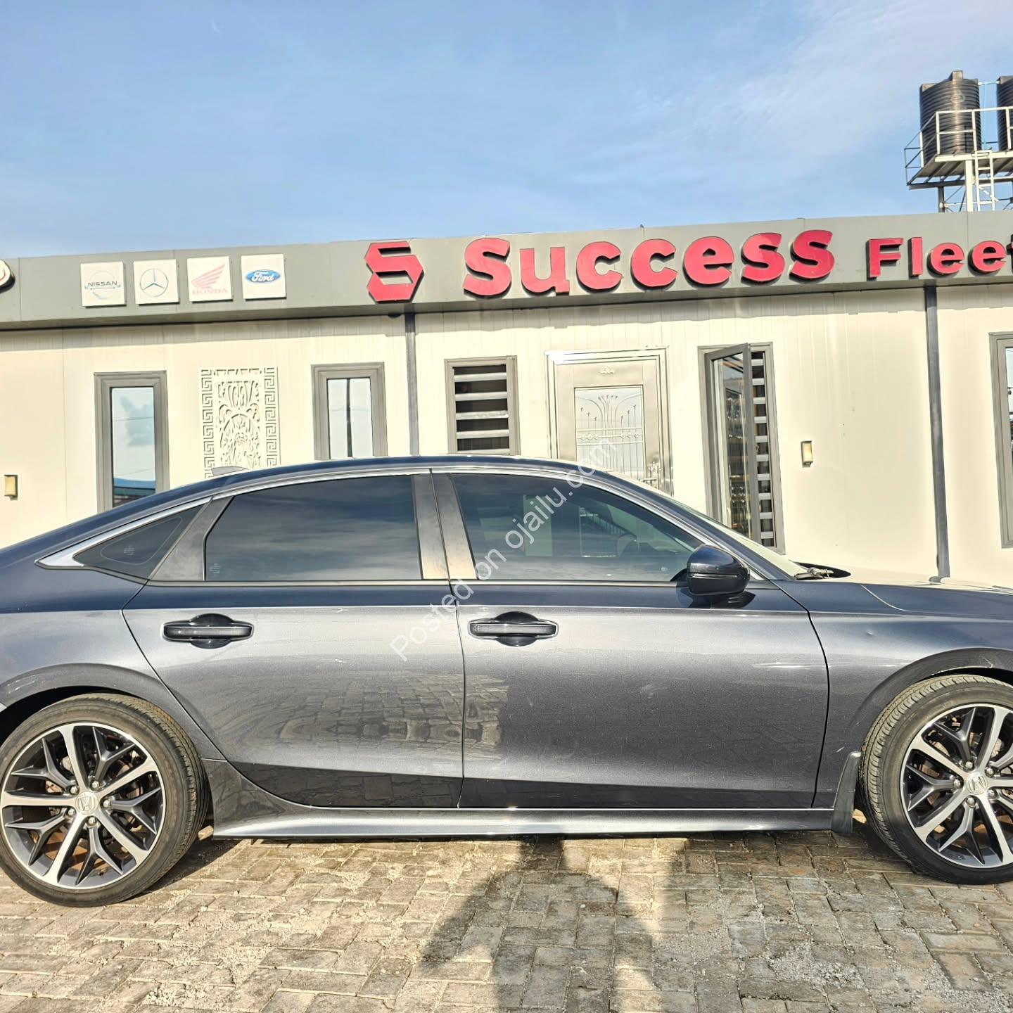 2022 Honda Civic Touring – Accident-Free & 2026 Duty!