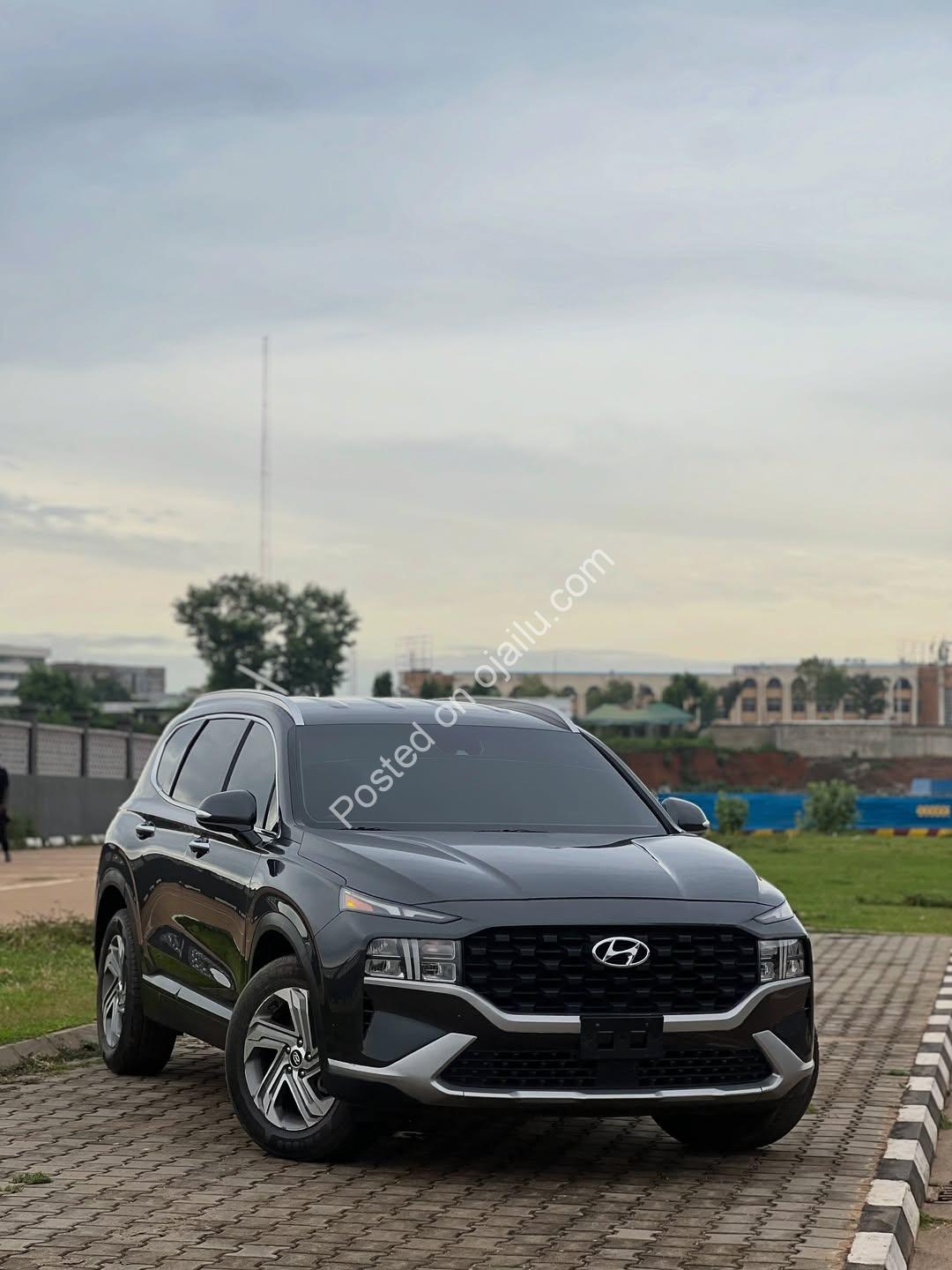 2023 Hyundai SantaFe SEL – Duty Paid & Delivered!