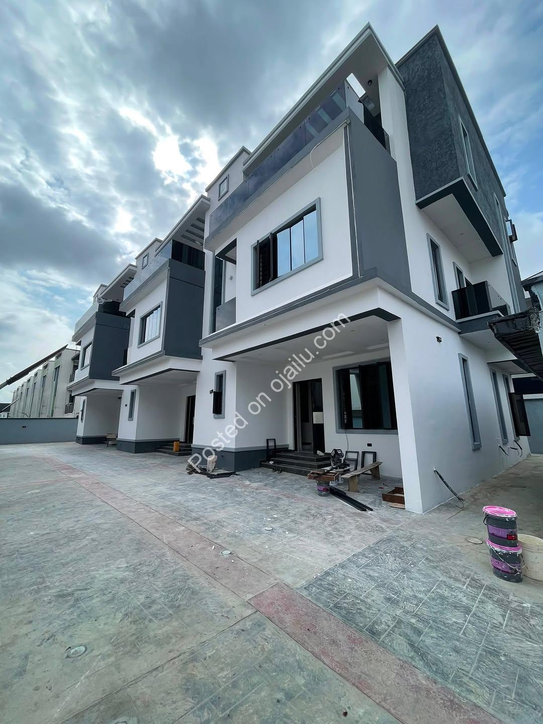 Ikate 4-Bed Terrace Duplex: Flawless Finishes & Prime Address