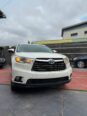 2015 Highlander: 8-Seater Family Beast with Sunroof & Power
