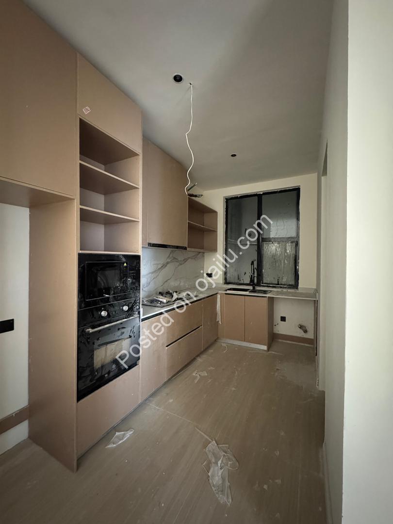 Modern 1 & 2-Bedrooms in Lekki Right – from ₦250M