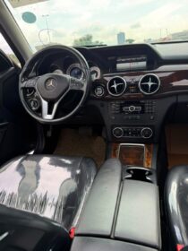 2014 Mercedes GLK350: Pristine Luxury