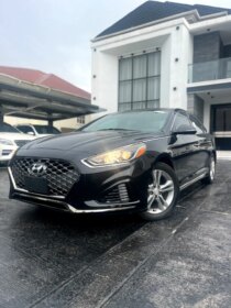 2017 Hyundai Sonata Sport: Sunroof