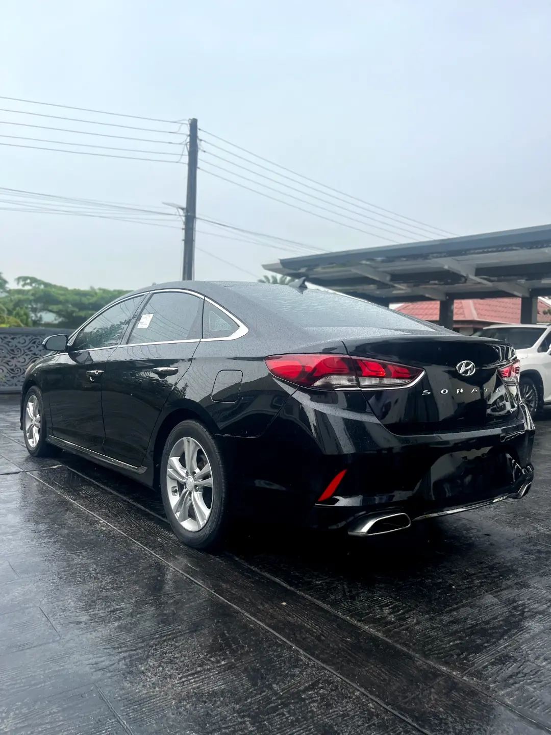 2017 Hyundai Sonata Sport: Sunroof, Thumbstart, 16.5M