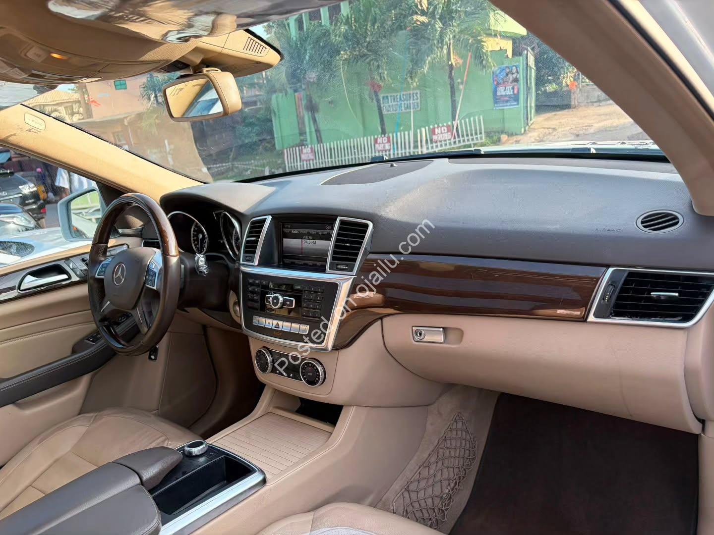 2013 Mercedes ML350 | Panoramic Roof | Thumbstart | 21M Only