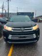 2017 Highlander XLE: Premium Safety & Style, Accident-Free!