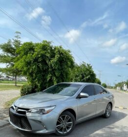 2015 Toyota Camry SE – Accident-Free & Priced to Sell!
