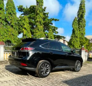 Command Attention: 2013 Lexus RX350 – Luxury & Sunroof for 23.5M!