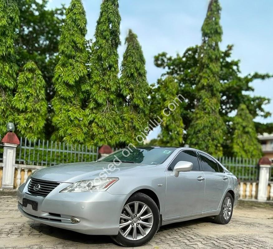 2009 Lexus ES350: Panoramic Roof, Push-Start, Premium Comfort – 8.9M Naira
