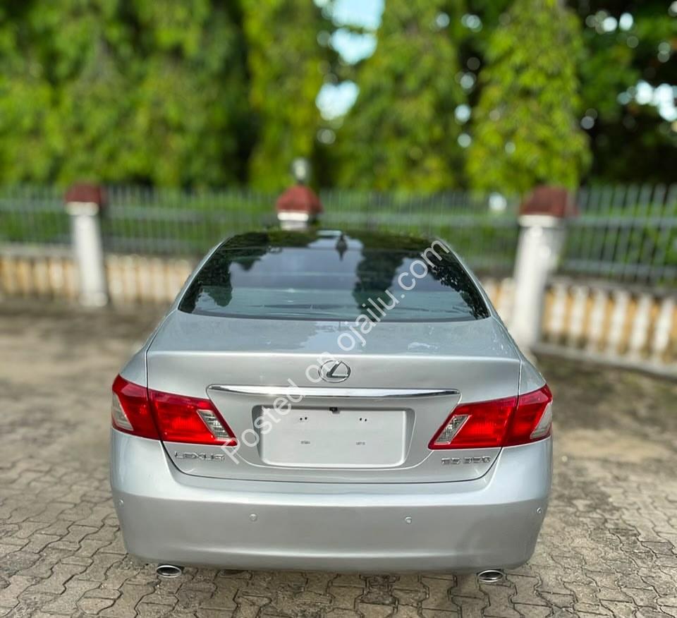 2009 Lexus ES350: Panoramic Roof, Push-Start, Premium Comfort – 8.9M Naira