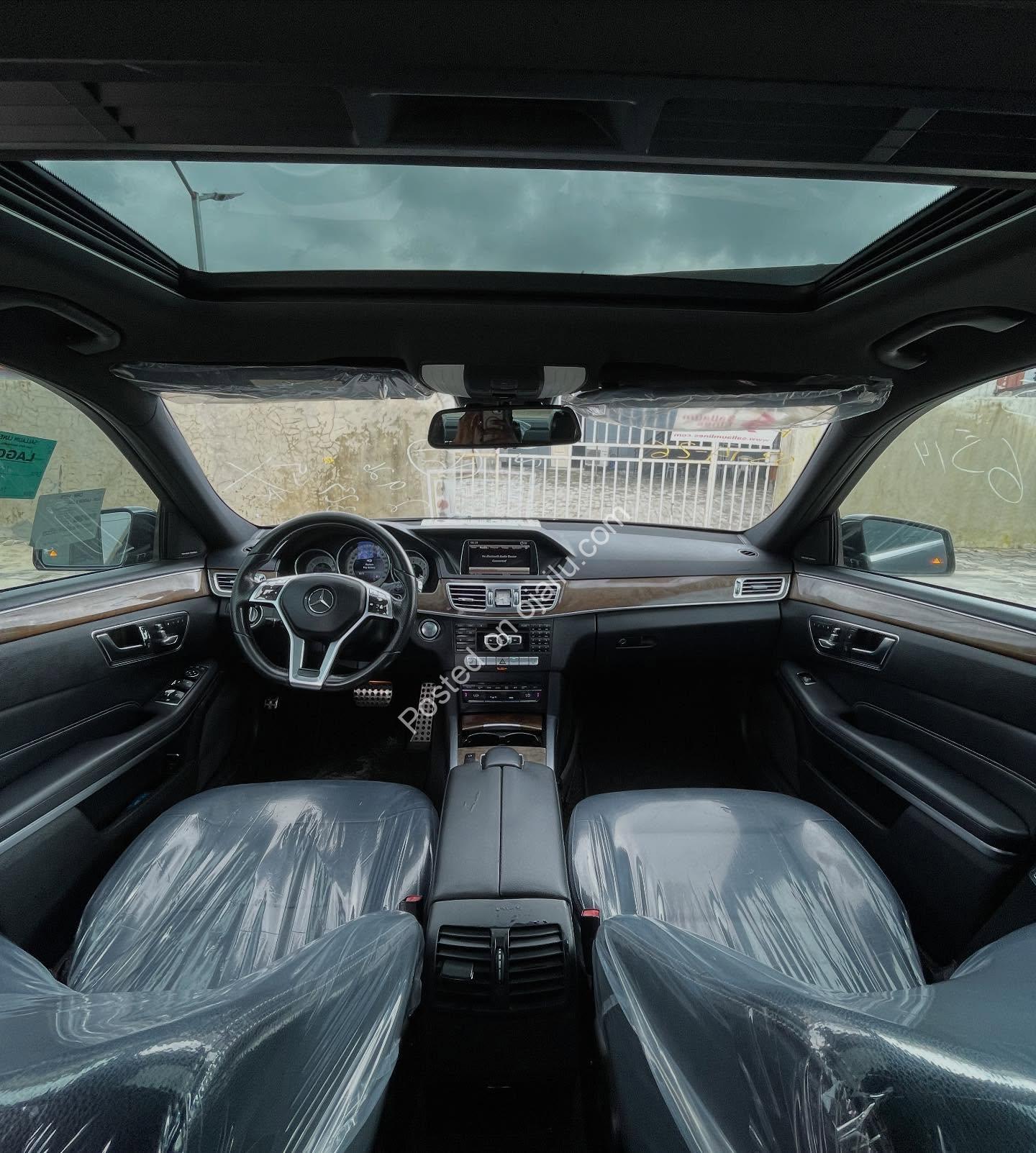 2015 Mercedes E350 4MATIC – Sunroof, Keyless Go, 21.5M Only