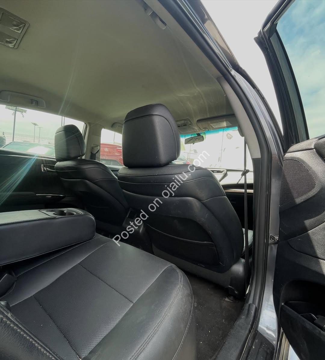 Toyota Avalon XLE: 2 Months Old in Naija! 18.5M