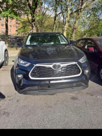 2020 Highlander XLE: Elite AWD SUV w/ Tech & Style
