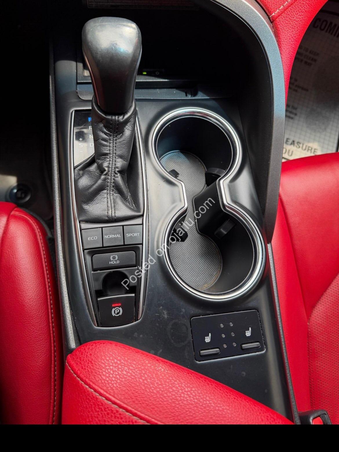 2018 Toyota Camry XSE V6 – Premium & Fully Loaded!