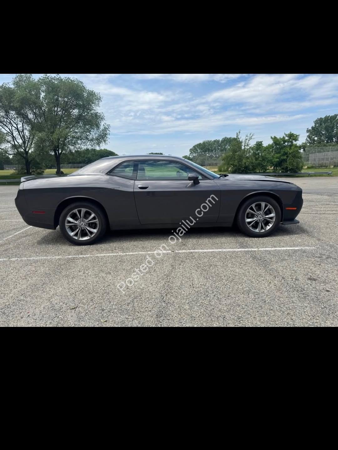 Muscle-Car Style, Zero Stress: 2021 Challenger SXT