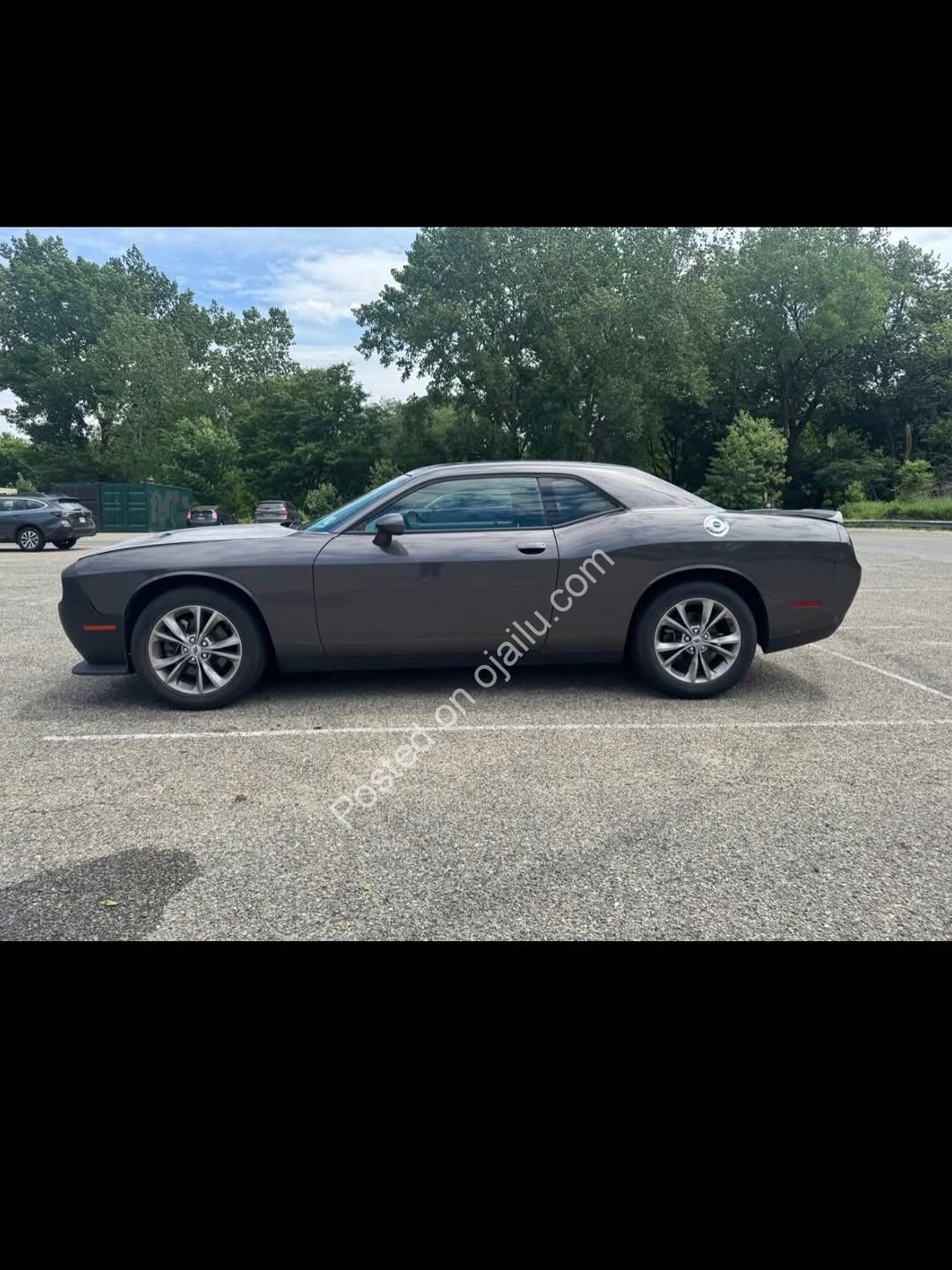 Muscle-Car Style, Zero Stress: 2021 Challenger SXT