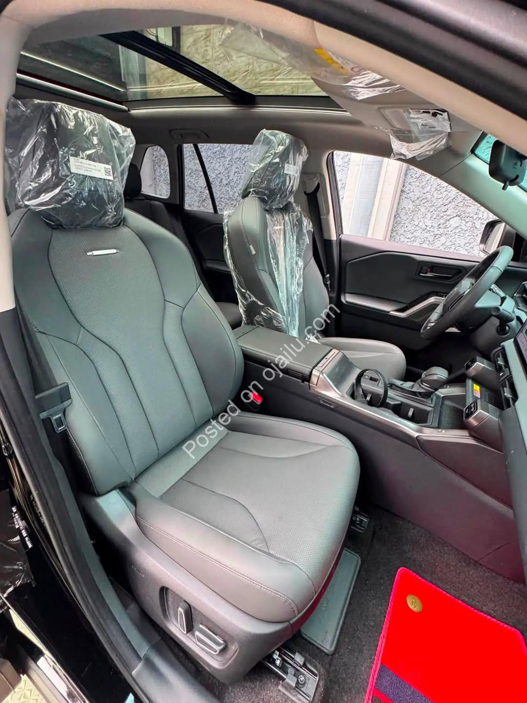 2026 Toyota RAV4 Hybrid: Pristine & Plug-In Ready