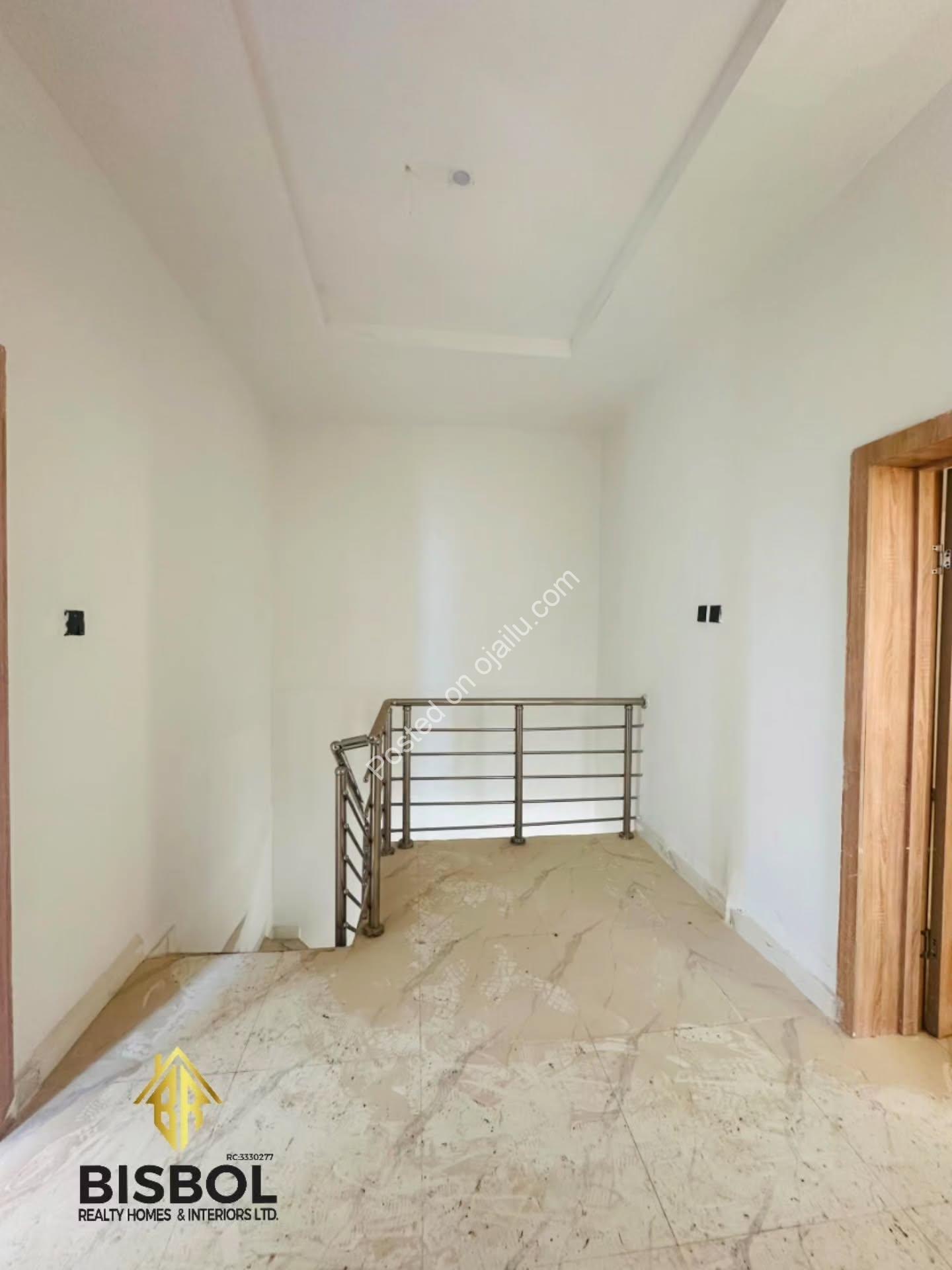 Move-In Ready! 3-Bed Terrace in Abraham Adesanya